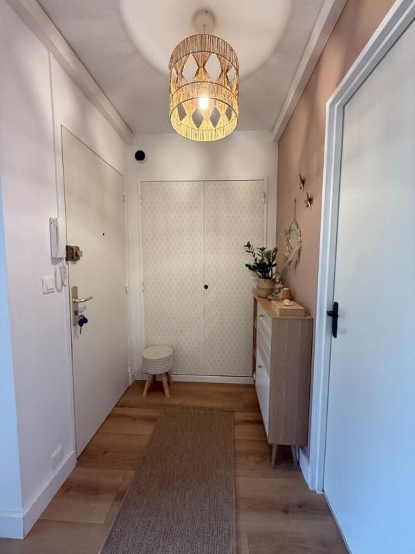 VANNES Appartement 4 pièces de 74,50 M² , moderne et rénové avec balcon et cave VANNES 4