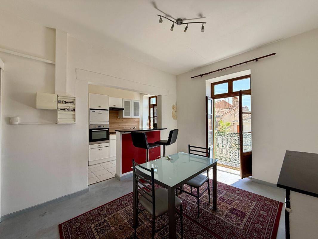 Appartement T3 à Beziers avec balcon et terrasse de toit