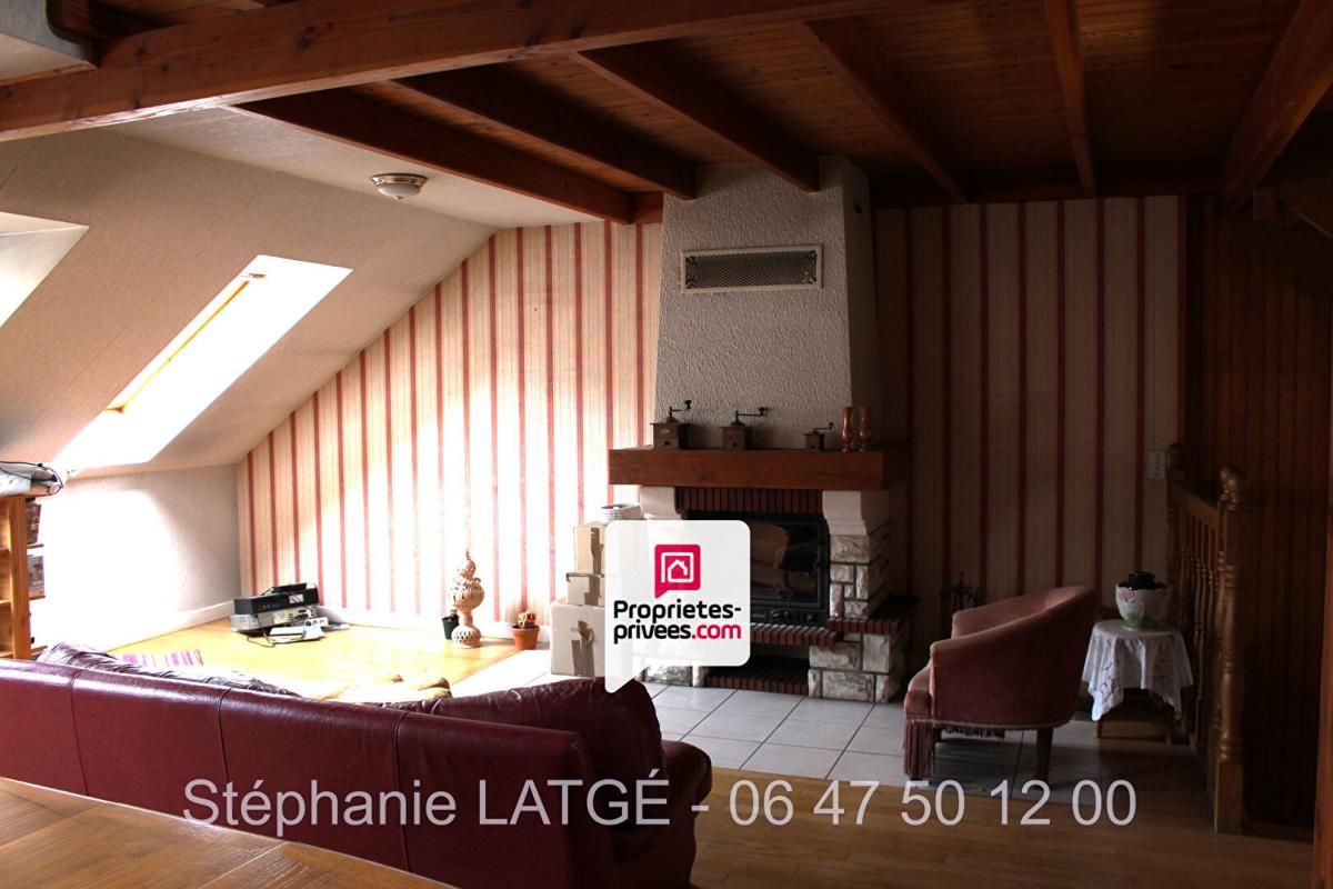 BORT-LES-ORGUES Immeuble à Bort Les Orgues 9 pièce(s) 186 m2 3