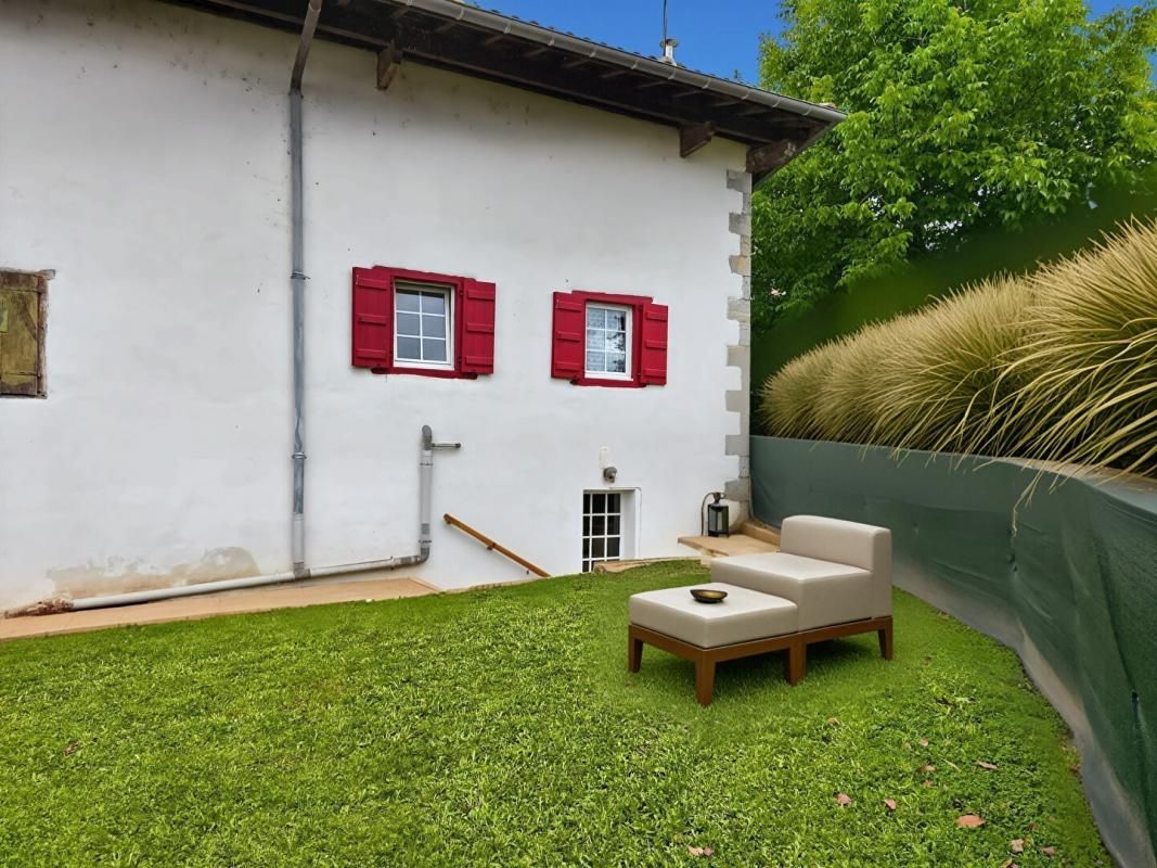 IHOLDY Maison Iholdy 5 pièce(s) 140 m2 jardin 75 m2 4