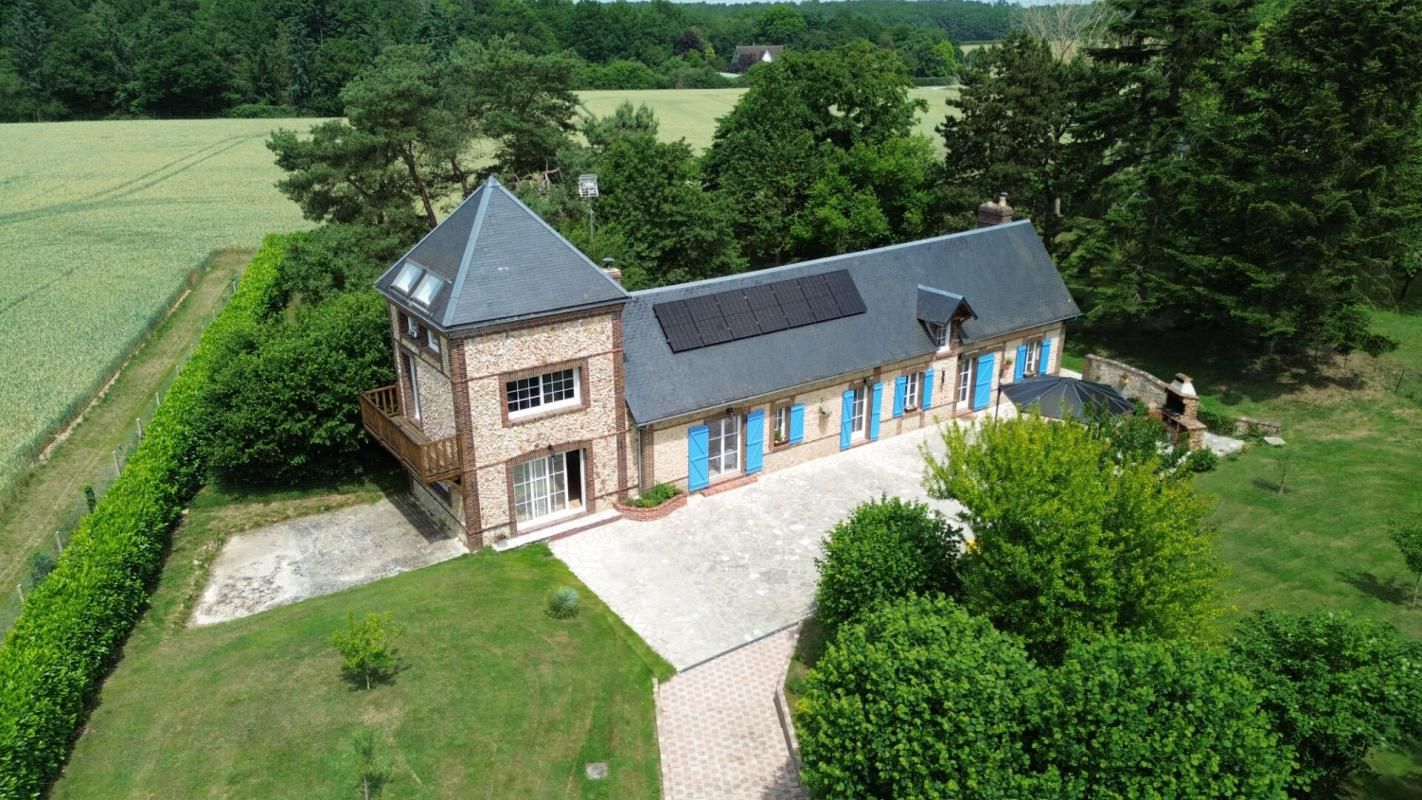 DAMPIERRE-SUR-AVRE Maison Dampierre sur Avre 28350 - 8 pièce(s) - 157 m2 - 5 chambres - Jardin - PRIX 499 000 HAI 1