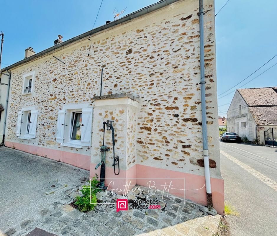 ROZAY-EN-BRIE Maison Rozay En Brie 4 pièce(s) 2 ( voir 3 ) chambres117 m2 2