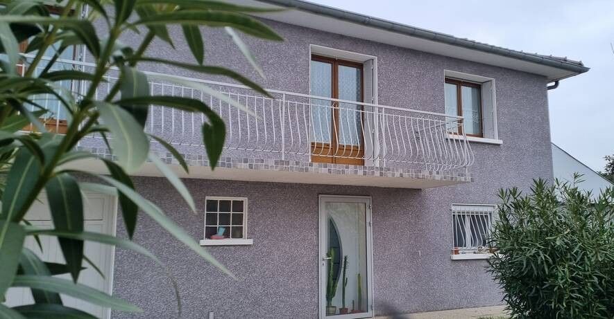 CORBAS Corbas (69960), Maison individuelle 6 pièces de 138m², Terrain de 700m², Secteur prisé! 1