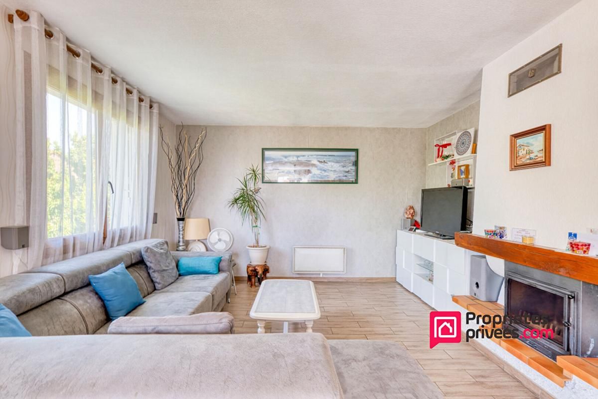 CORBAS Corbas (69960), Maison individuelle 6 pièces de 138m², Terrain de 700m², Secteur prisé! 2
