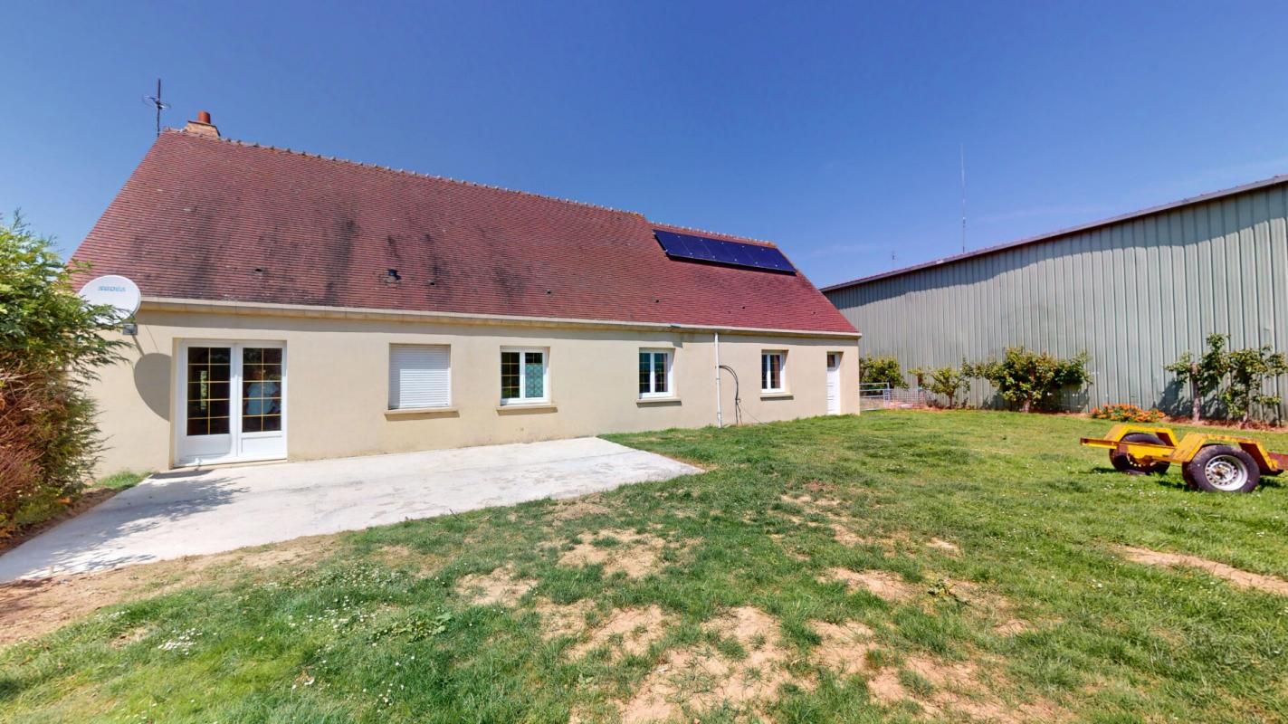 JOUY-LE-CHATEL MAISON PLEIN PIED 5 pièces + 2 HANGARS + BOX CHEVAUX 630 000 2