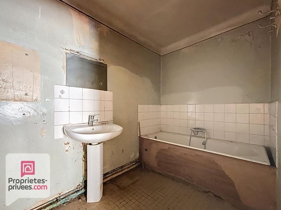 LAITRE-SOUS-AMANCE Maison à rénover Laitre Sous Amance 4 pièce(s) 95 m2 4