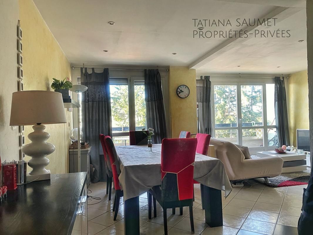 SAINT-GENIS-LAVAL Appartement Saint-Genis-Laval 3 pièce(s) 67 m2 2