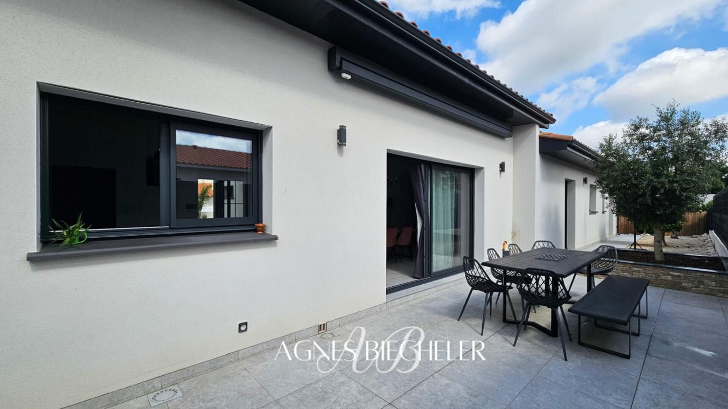 POLLESTRES Villa 5 pièce(s) 130 m2 2