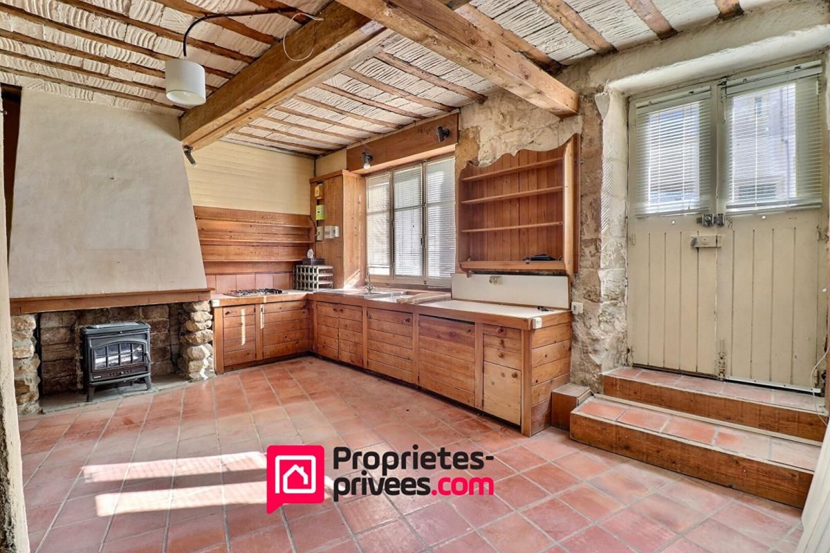 UZES Uzès 7km, Maison de village à restaurer 1
