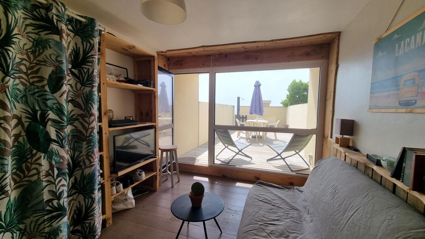 LACANAU OCEAN Studio 21,29 m2 Lacanau Ocean front de mer avec terrasse de 26m² 1