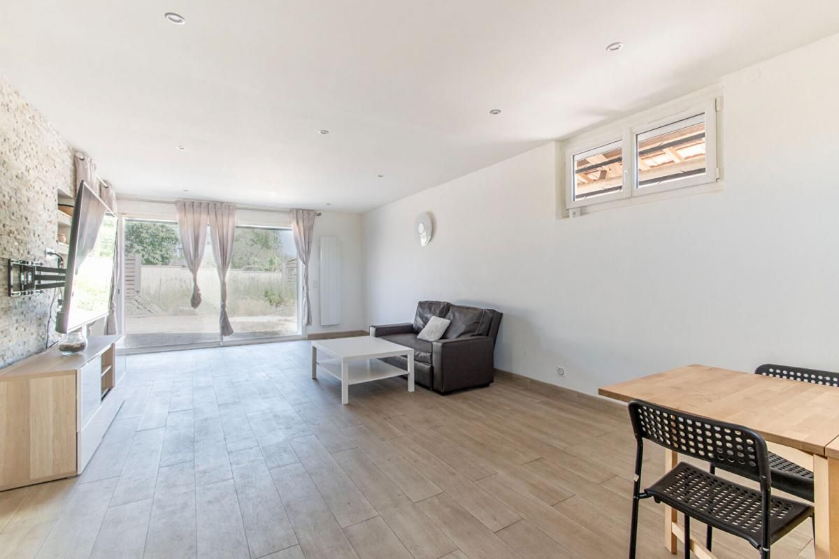 LEUVILLE-SUR-ORGE Maison Leuville Sur Orge 7 pièce(s) 150 m2 4