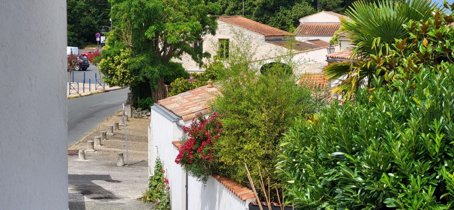 L'HOUMEAU 17137 - L'HOUMEAU - MAISON 3 CH,  JARDIN CLOS PISCINABLE 2