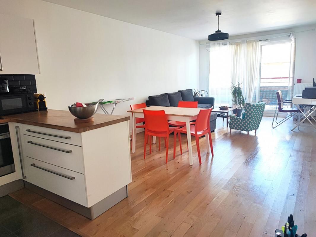 Appartement Romainville 3 pièce(s) 70.55 m2