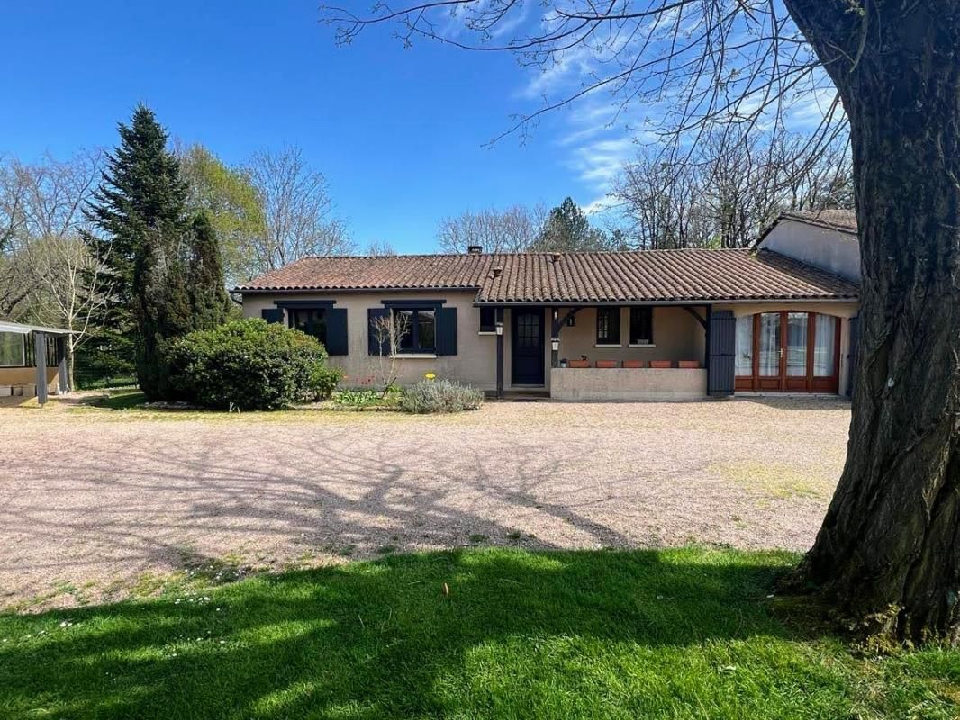 Maison Brantome En Perigord 8 pièce(s) 130 m2