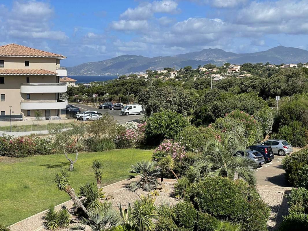 ALBITRECCIA Appartement de type T3 de 96 m² + terrasse de 11m² avec vue mer 4
