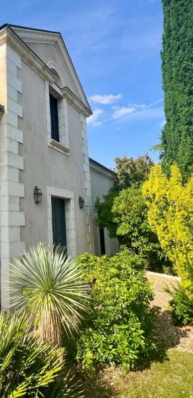 VENDOME VILLA 200 m2 A VENDOME SANS TRAVAUX QUARTIER RECHERCHE 2