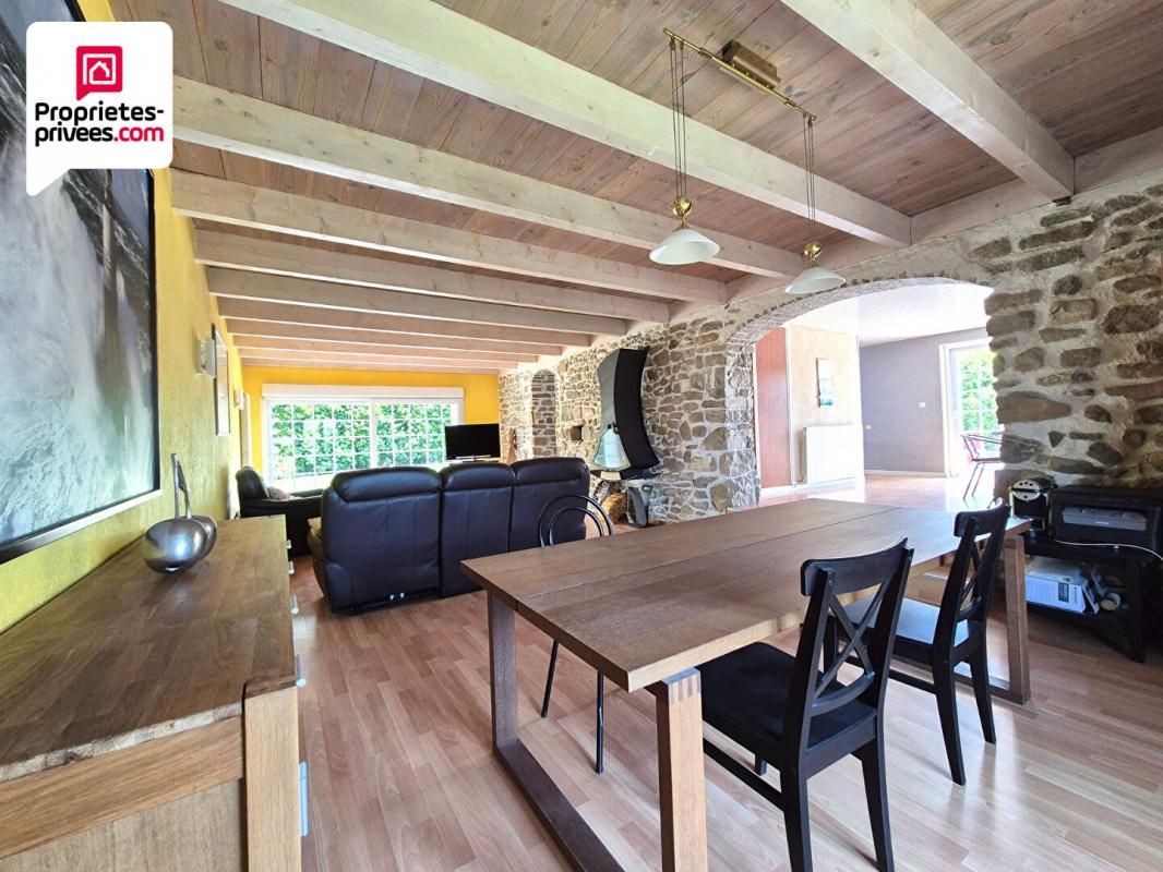 SAINT-CERGUES Maison en pierre 6 pièces 172 m² - Terrain clos avec piscine - St-Cergues 74140 3