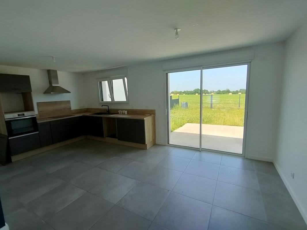 LA VERRIE Maison La Verrie 4 pièces 65 m2 3