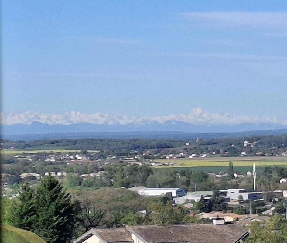 LACROIX-FALGARDE Maison 4 pièces avec vue imprenable sur les Pyrénées 117 m2 1