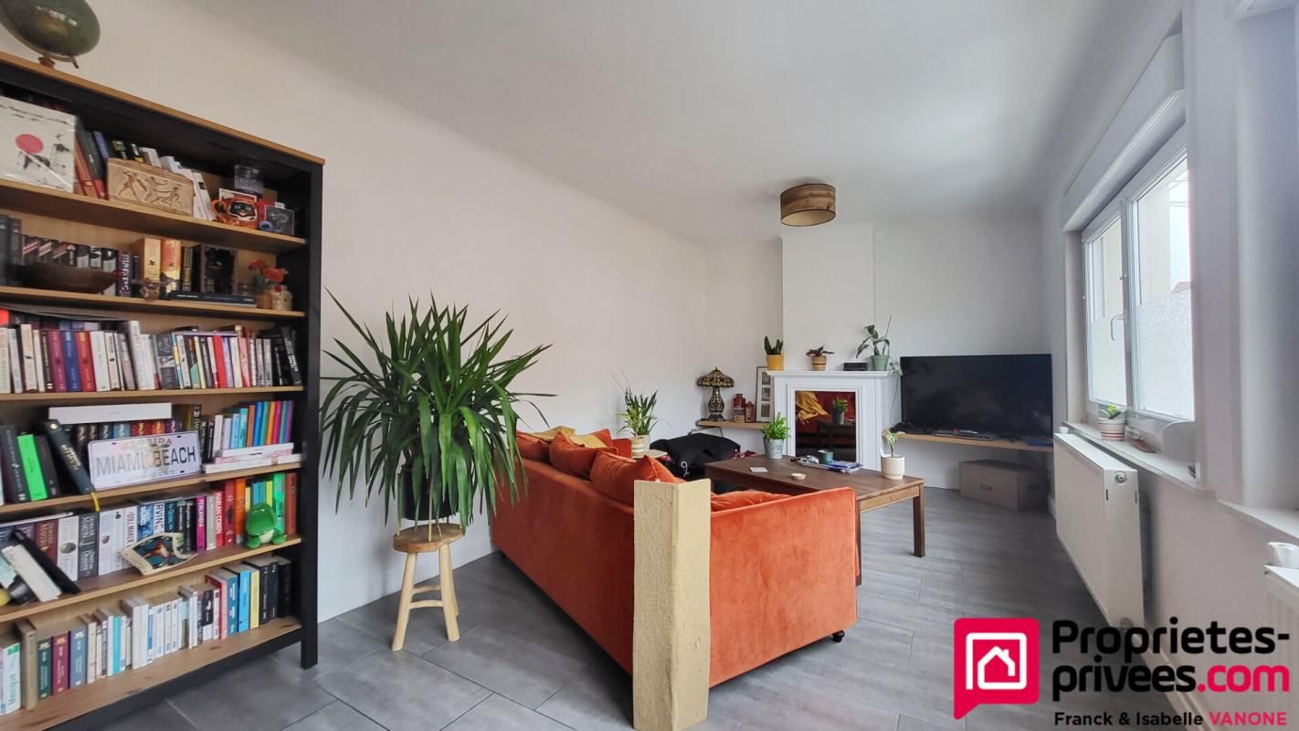 PERENCHIES Appartement T3 - 2 chambres - 91 m² habitables 2