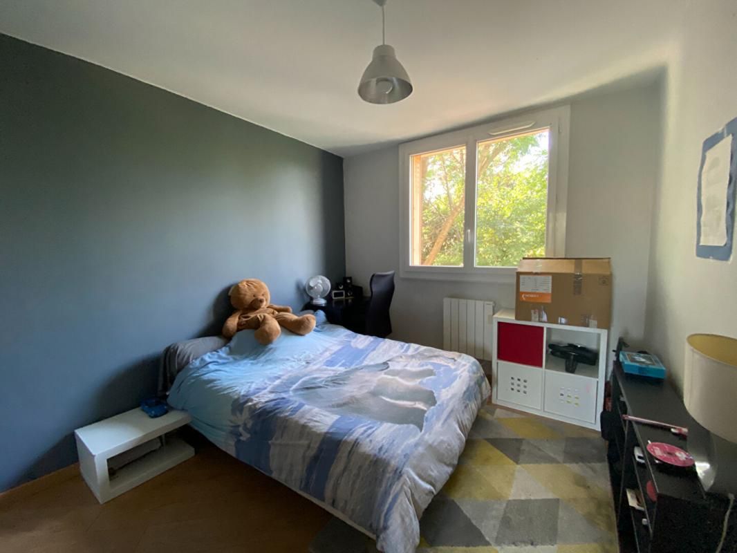 ISTRES Appartement de type 3 avec cave privée 4