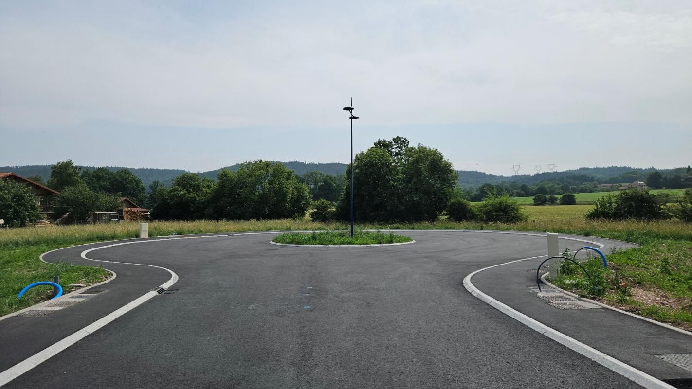 GRANGES-SUR-VOLOGNE À VENDRE - Terrain totalement viabilisé à Corcieux (88) - L'emplacement parfait pour votre future maison familiale ! 4