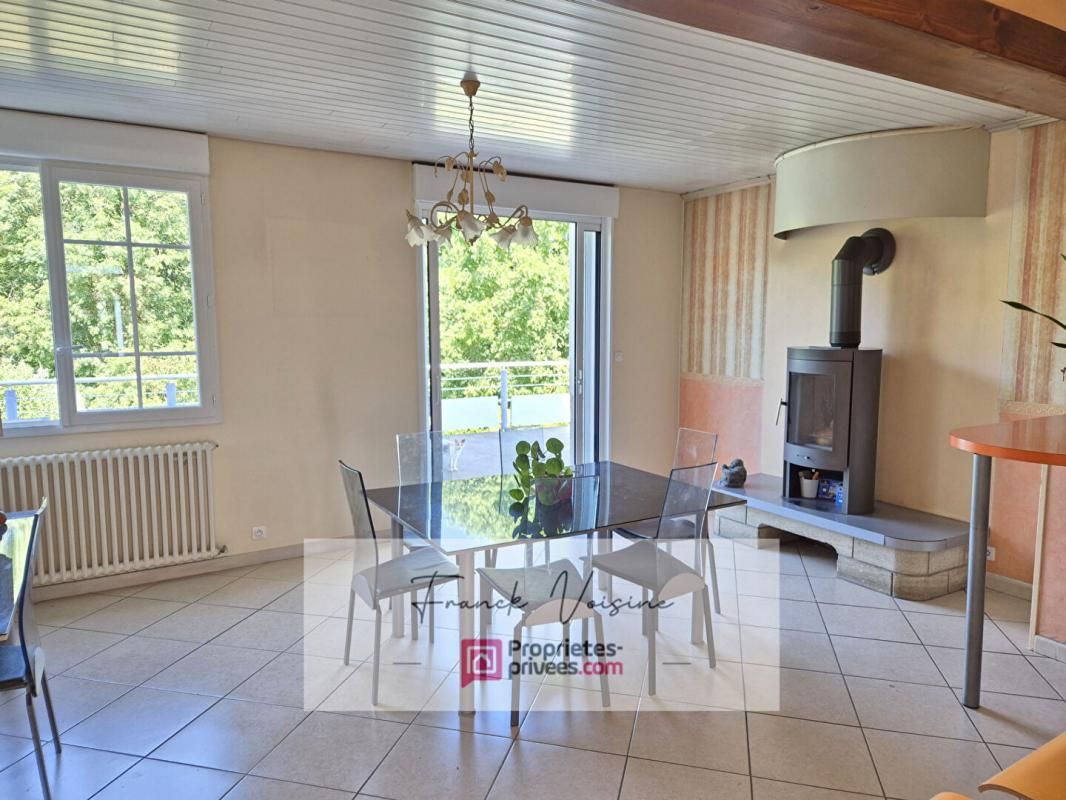 LES HERBIERS A VENDRE à Saint Paul En Pareds Maison de 133 m2 avec 6 chambres et 1 bureau sur un terrain de 1844 m2 env 2