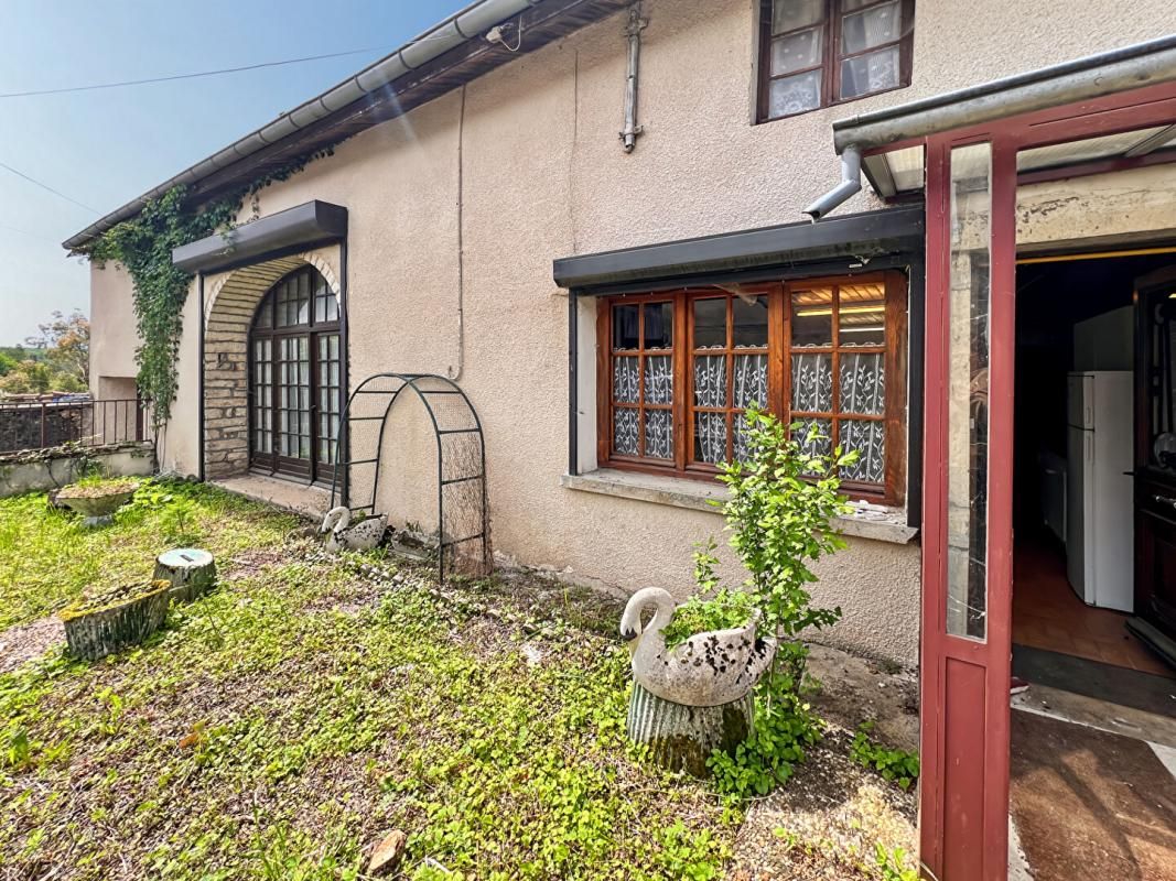 VEZET 70130 - VEZET LA ROMAINE - 100 m2 - 2 chambres - Prix : 30000 honoraires charge vendeur 1