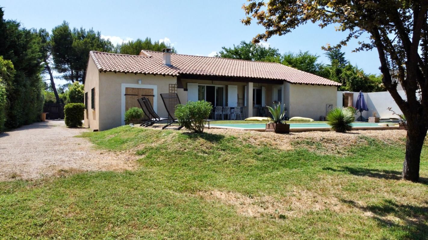 LE THOR LE THOR  Maison 160 m²  avec piscine, dépendance et garage 630 000 3