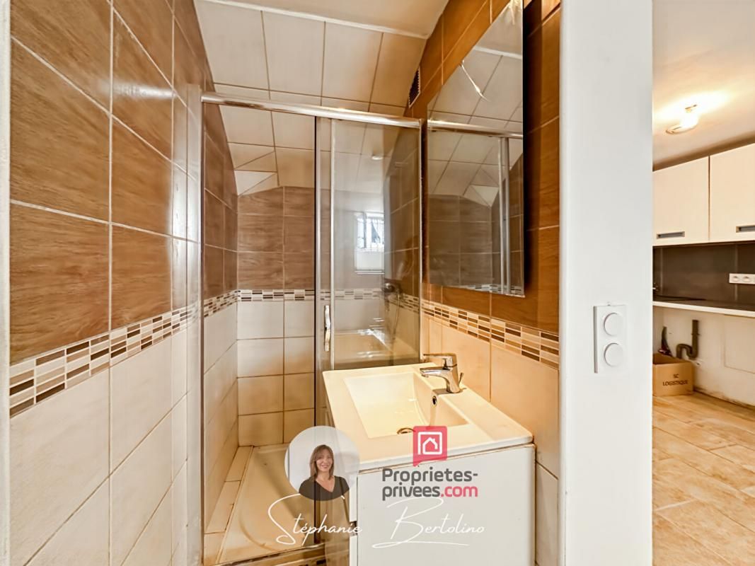 TRANS-EN-PROVENCE Immeuble Trans En Provence - 4 appartements -119 m2 4