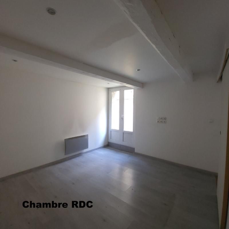 NONANCOURT Maison 193 m² Nonancourt Hyper Centre (27320), local commerciale, 4 chambres, 2 cuisines, dépendance, cave à vins, préau, cour. Prix HAI 130 000 2