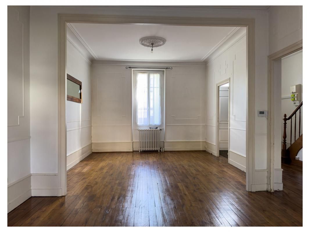 PERIGUEUX Maison de ville Perigueux 7 pièce(s) 133.81 m2 4