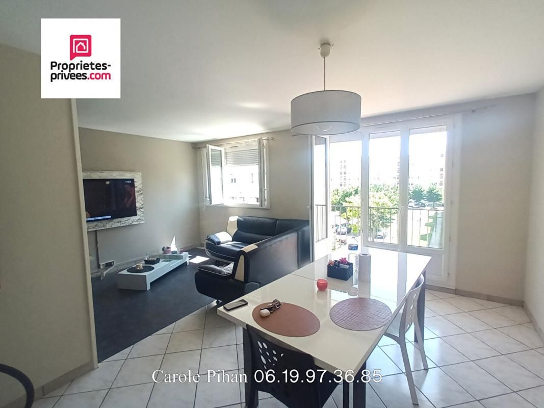 Appartement Dreux Idéal investisseur 2 chambres avec place de parking