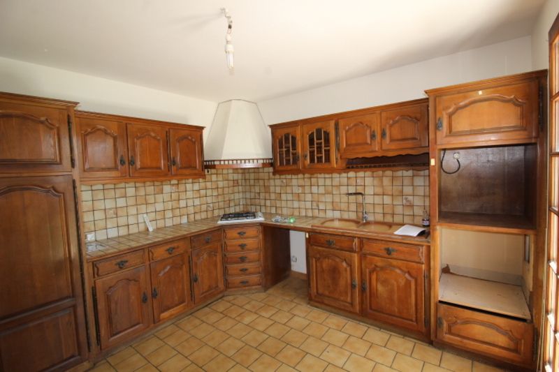 CHATELLERAULT Maison Chatellerault 7 pièce(s) 129.11 m2 3
