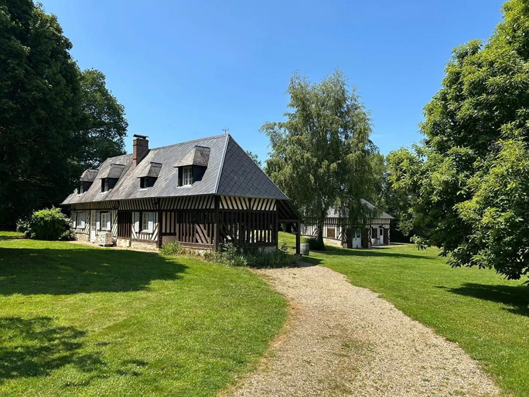 BLANGY-LE-CHATEAU 14130 Propriété de 3 maisons avec piscine et terrain de tennis 3