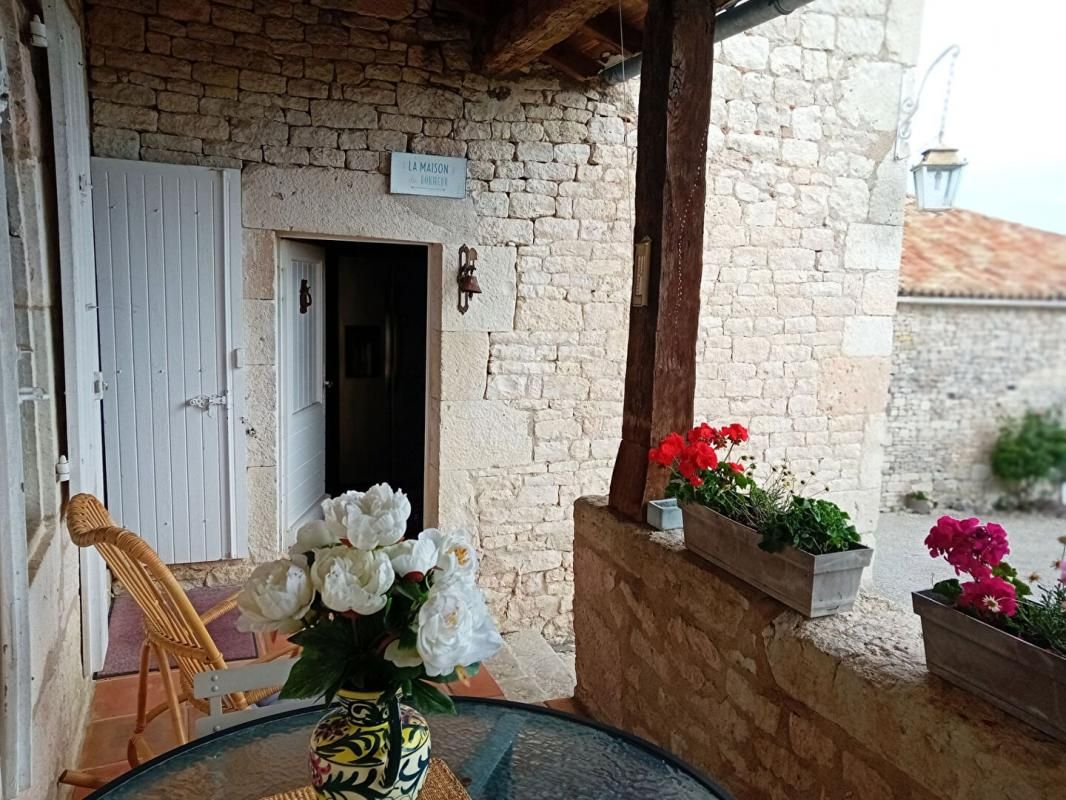 FONTANES Maison et gîte 9 pièces 213 m2 deux piscines 3