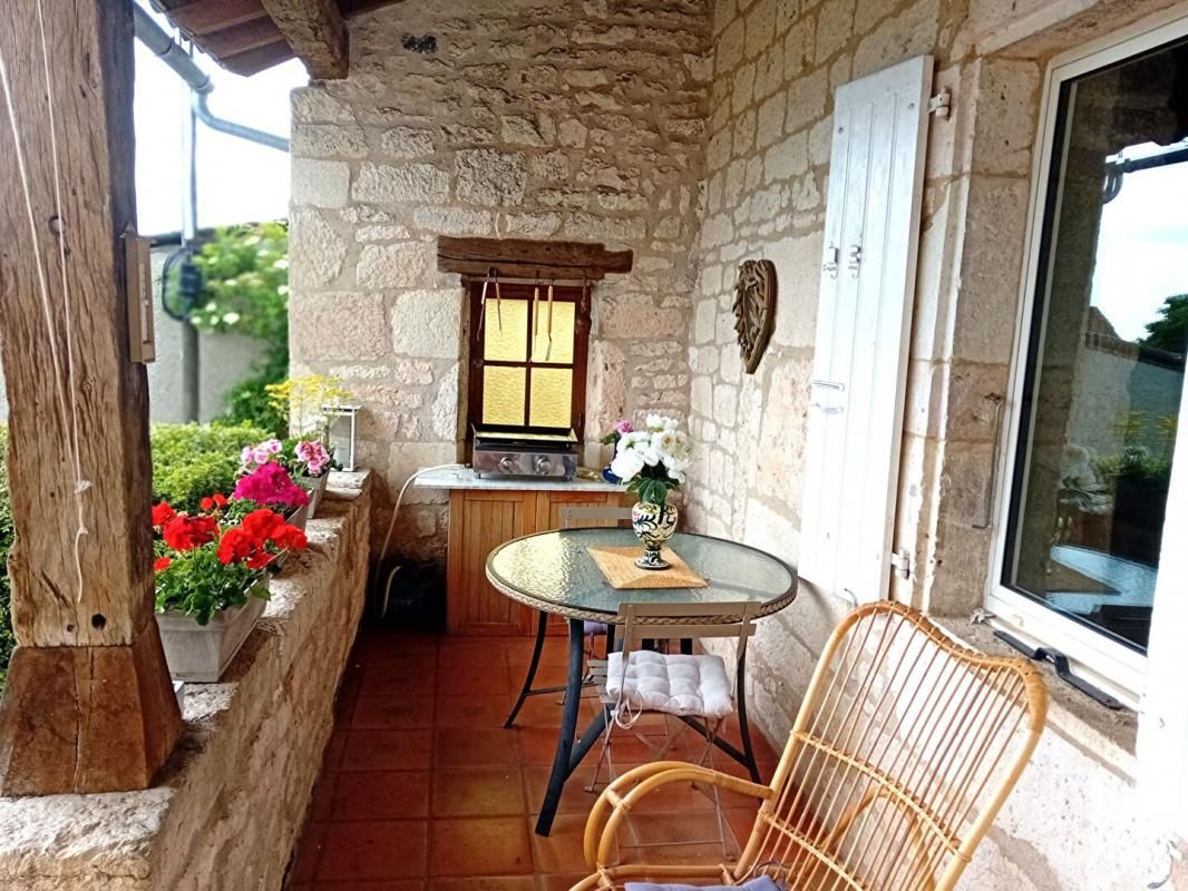 FONTANES Maison et gîte 9 pièces 213 m2 deux piscines 4