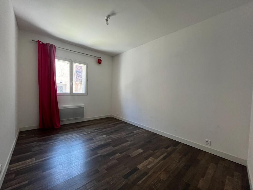 VIDAUBAN Appartement T3 en rez-de-chaussée Coeur de Vidauban 70 m² 4
