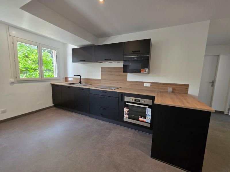PERIGUEUX Grand appartement 2 chambres 4