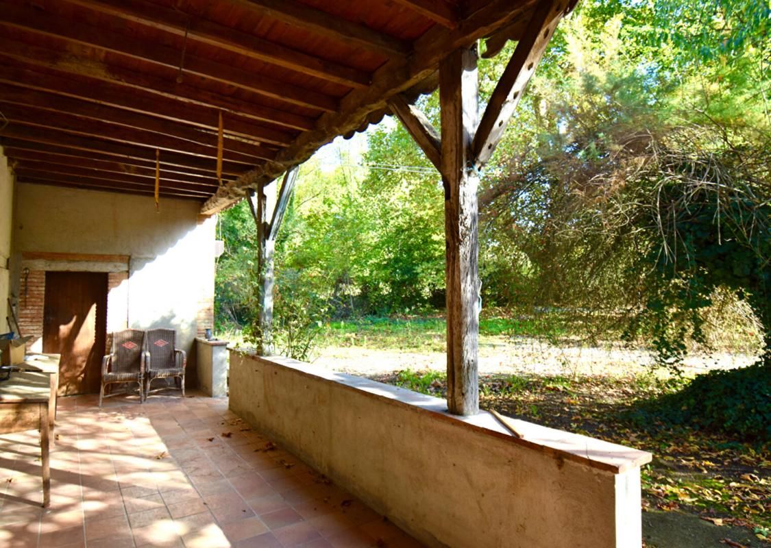 MONTAUBAN 82130, Lafrançaise - Maison de 242 m² , 7 p., 4 ch. , sur terrain de près de 1Ha 4