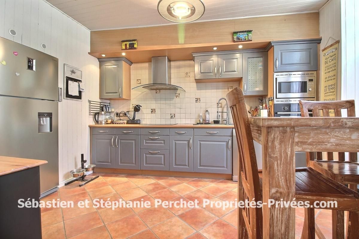 PATAY Maison centre ville Patay 127 m2 3 chambres avec 3 garages sur 246 m2 de terrain 3