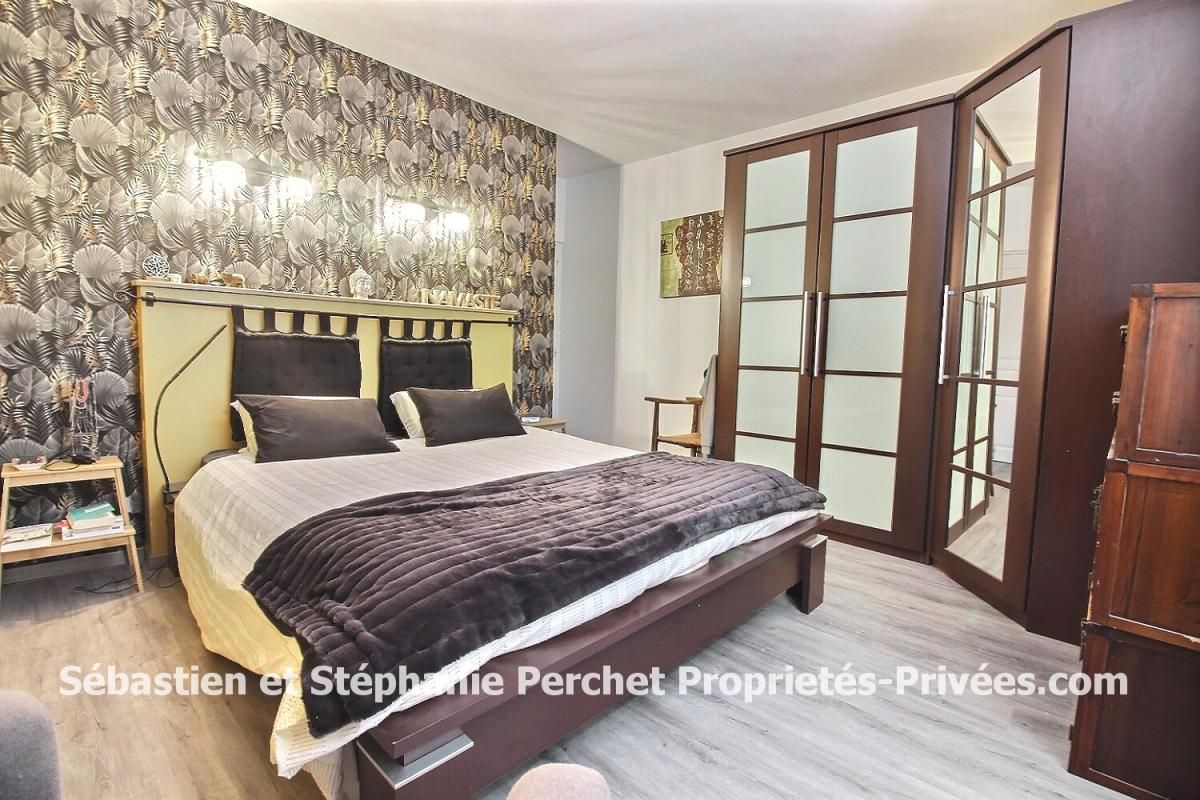 PATAY Maison centre ville Patay 127 m2 3 chambres avec 3 garages sur 246 m2 de terrain 4