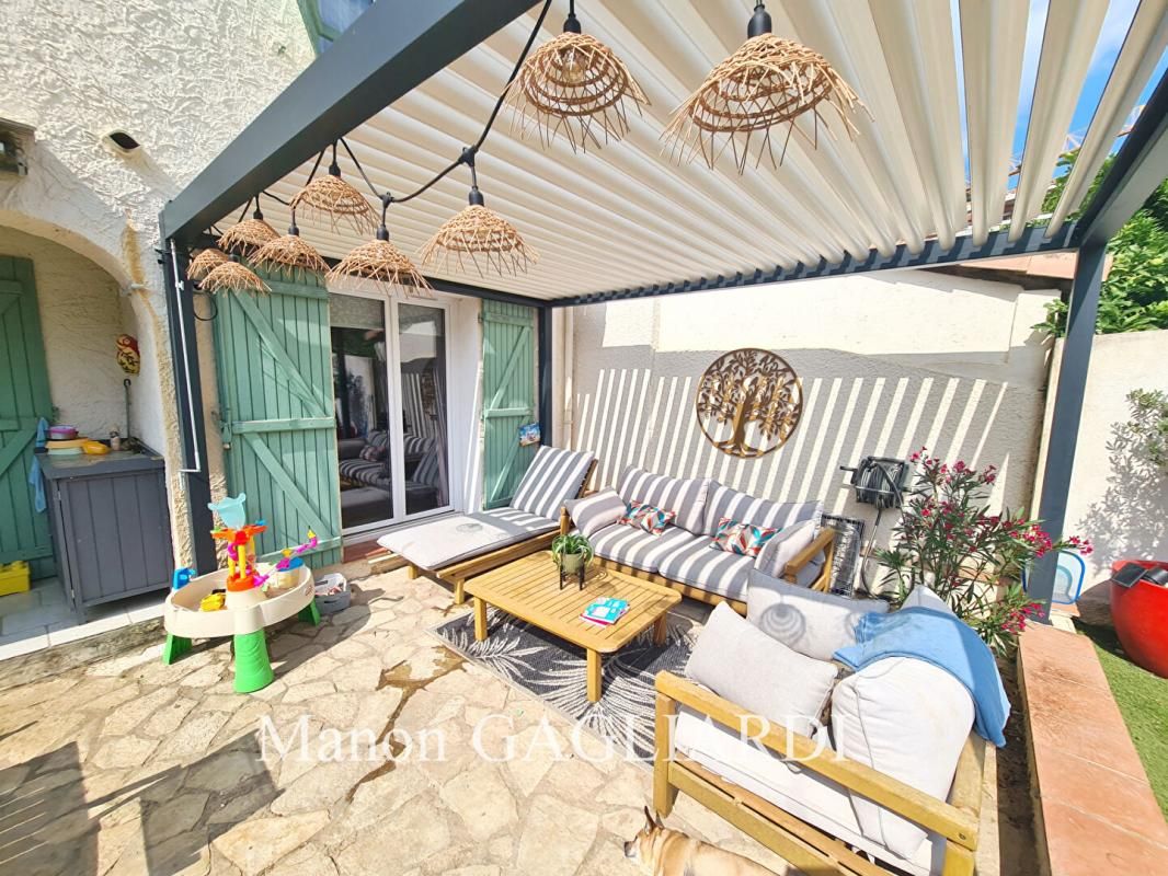 SIX-FOURS-LES-PLAGES PROCHE CENTRE VILLE- VILLA T5 RENOVEE - AU CALME AVEC JARDIN 3
