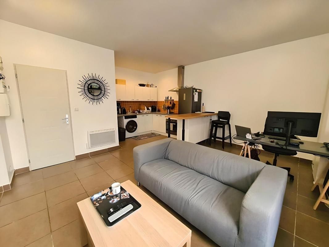 VIDAUBAN APPARTEMENT T3 RÉNOVÉ COEUR DE VIDAUBAN REZ-DE-CHAUSSÉE 3