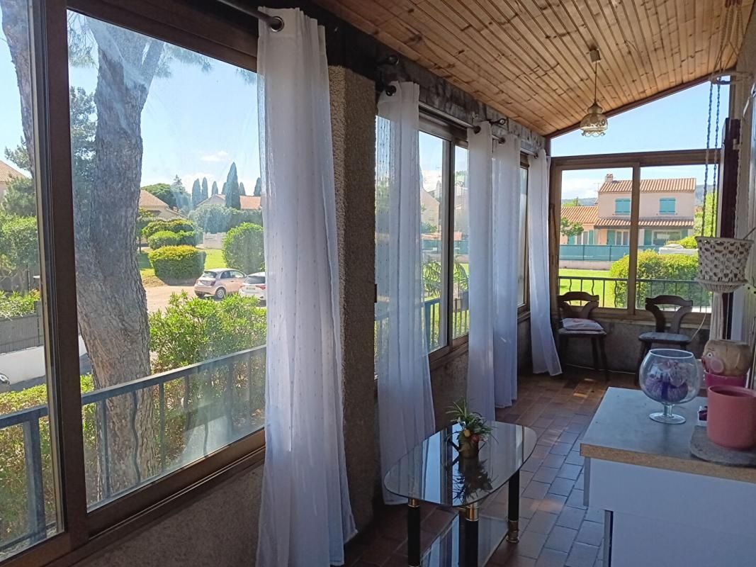 LE MUY Maison Le Muy 6 pièce(s) 143.31 m2 3