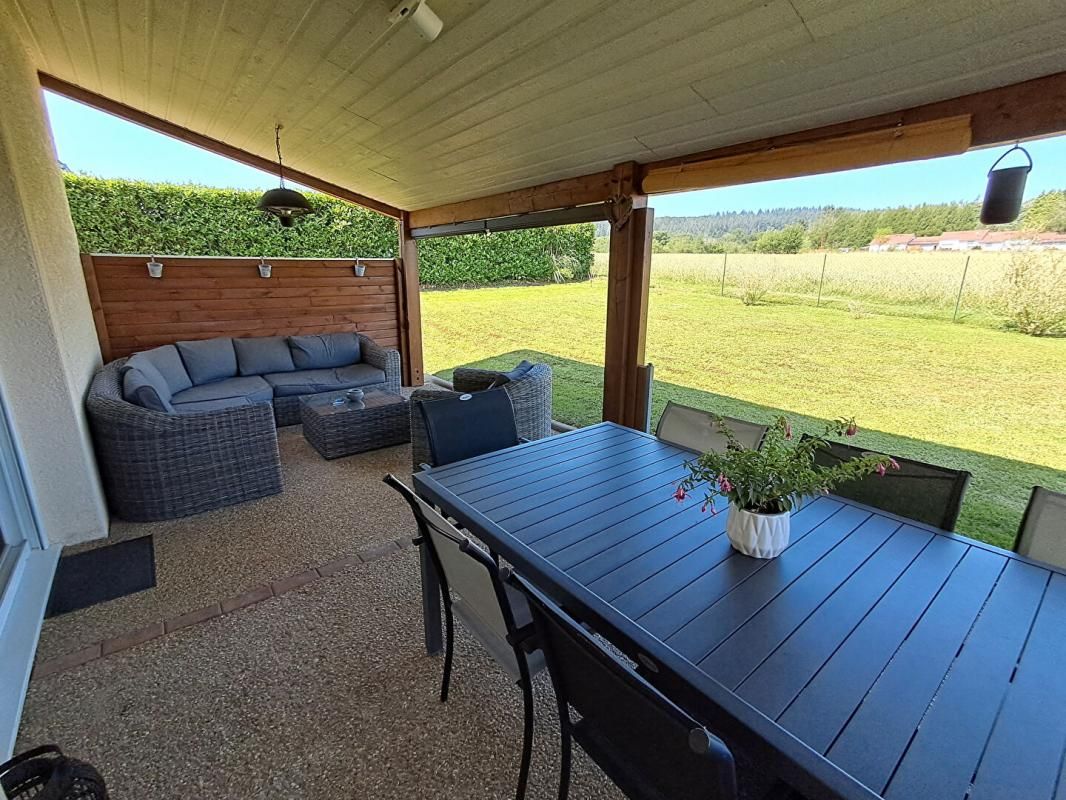 Maison PLEIN PIED 7 pièces Port Sur Saone 160 m2 229 500 euros