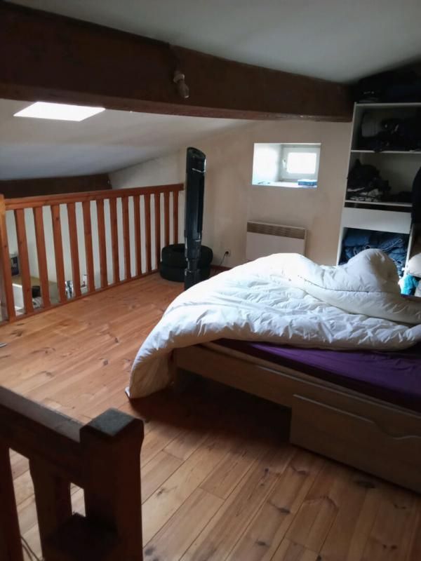 GENSAC Maison Gensac 2 pièce(s) 53 m2 2