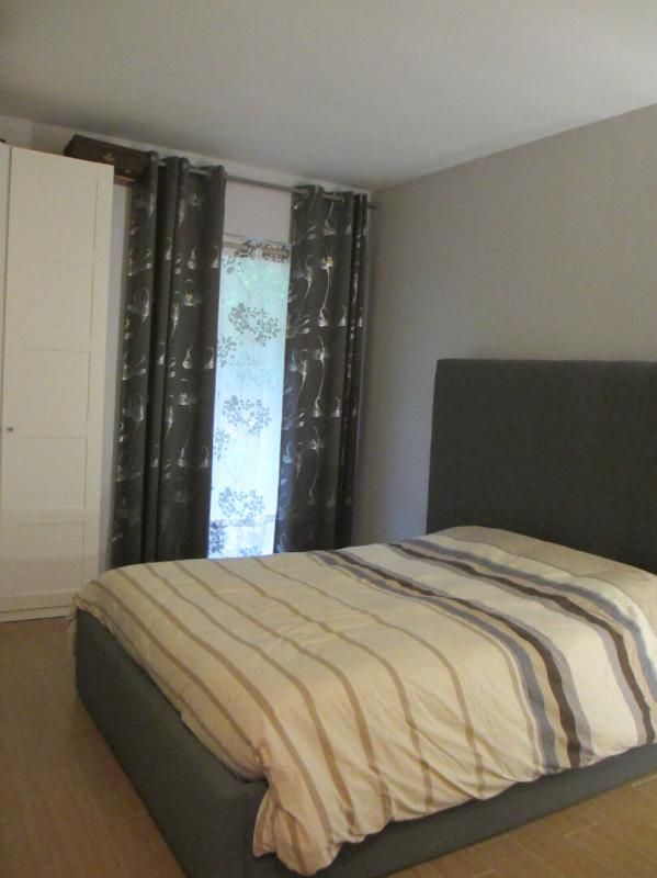 LE CHESNAY Studio parc Rocquencourt 1