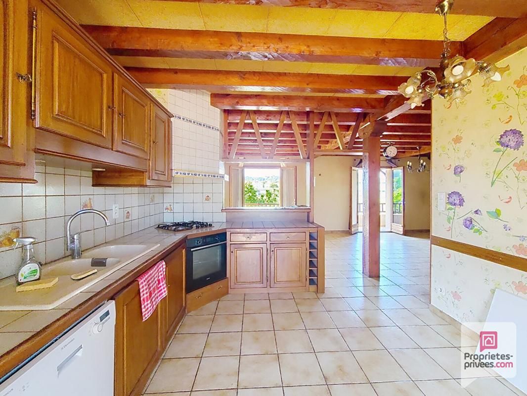 BRIVE-LA-GAILLARDE Vaste Maison-Brive Ouest-7 pièces 4