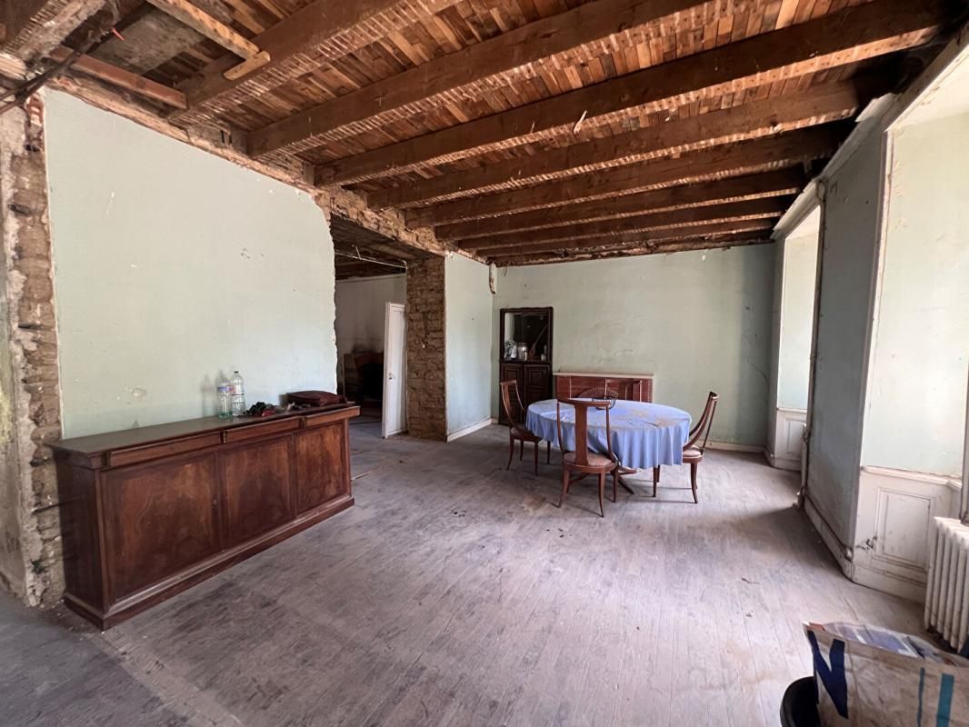 SERENT Manoir à rénover avec dépendance et bois privé - à 30 min de Vannes 2